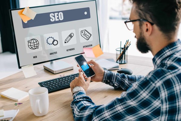 Comment les services d'une agence SEO peuvent-ils compléter vos efforts de marketing digital ?
